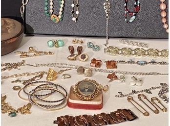 Antique Photo Pin & Vintage Costume Jewelry (CTF10)
