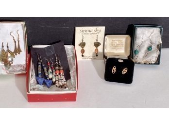 Black Hills Pierced Earrings And Others (CTF10)