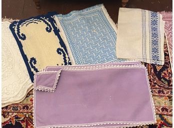 Large Selection Of Placemats And Table Runners (CTF10)