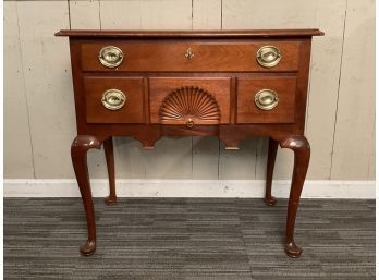 Stickley Queen Anne Style Cherry Lowboy/dressing Table (CTF30)