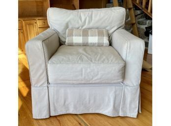 Upholstered Armchair (CTF20)