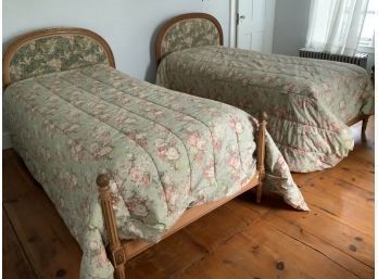 Pair Of French Style Twin Beds (CTF40)