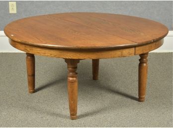 Vintage Round Oak Coffee Table (CTF30)
