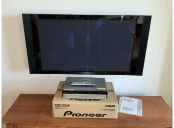 Pioneer 43' Plasma TV