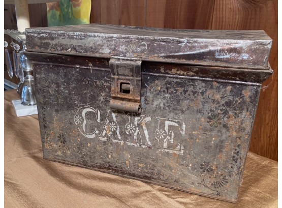Antique Tin Cake Box And Table Lamp (CTF20)