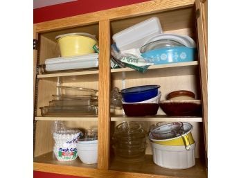Pyrex, Contents Of Cabinet (CTF30)