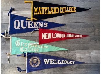 Five Vintage College Pennants (CTF10)