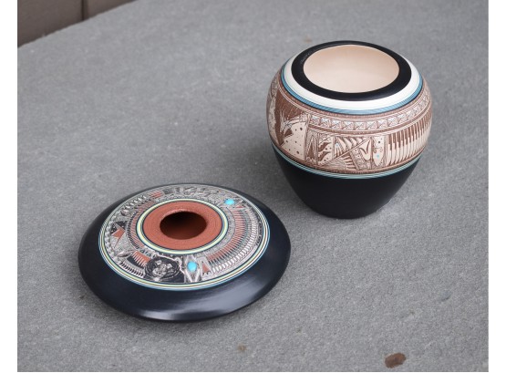 Two Edgewater Navajo Pottery Vases (CTF10)