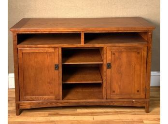 Contemporary Arts And Crafts Style Veneered Oak Sideboard (CTF40)