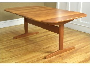 Pompanoosuc Mills Cherry Dining Table With Leaves (CTF50)