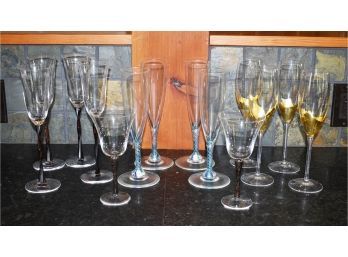 14 Artisan Made Crystal Wine Glasses (CTF30)