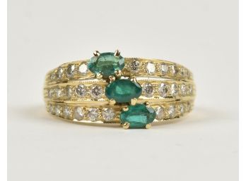 18k Emerald And Diamond Ring (CTF10)