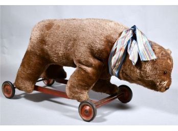 Antique Brown Bear On Wheels (CTF10)
