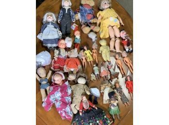 Vintage Dolls, Doll Parts, Wigs, Clothing, Etc. 26  Pcs.(CTF10)