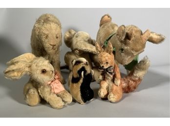 Six Vintage Stuffed Animals (CTF10)