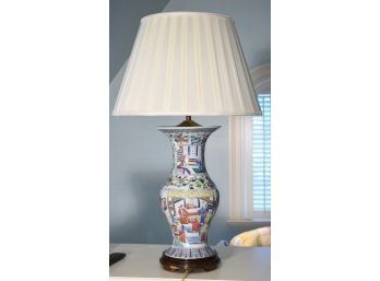 20th C. Chinese Porcelain Table Lamp (cTF20)