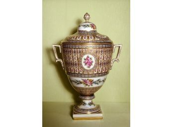 Dresden Covered Urn (CTF20)