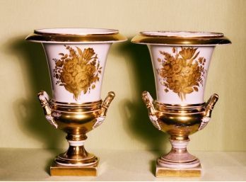 Pr. 19th C. Old Paris Porcelain Urns (CTF20)
