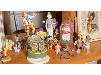 Clown Pictures And Figurines (CTF20)