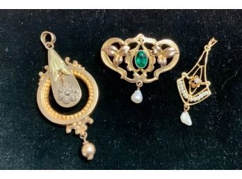 Three Antique Gold Pendants (CTF10)