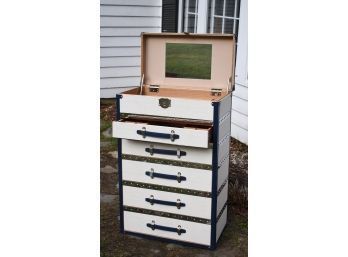 Contemporary Upright Steamer Trunk/Chest (CTF30)