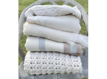 Qn Size Pendleton Blanket, White/ivory Tone Throw Blankets,  Pottery Barn, Coyuchi And More (CTF20)