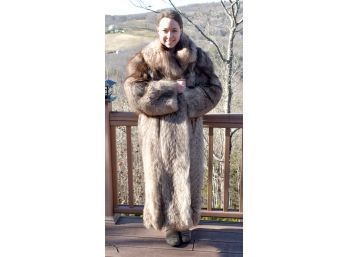 Lioudkat Enterprises Fox Fur Coat (CTF20)