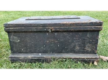 Antique Small Toolbox (CTF20)