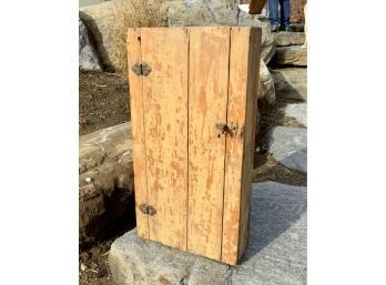 Small Antique Rustic Country Cupboard (CTF10)