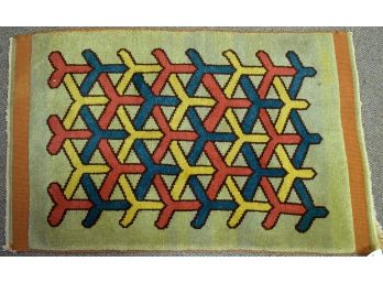 Small Geometric Scatter Rug (CTF10)