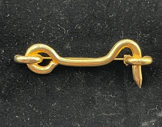 Vintage Accessocraft Goldtone Hook Latch Pin/brooch.  Excellent Conditon.