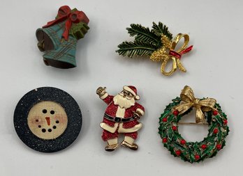 5 Vintage Christmas Pins, Santa Claus, Wreath, Bells, Pine Branch, Spray, ART, Gerry's,