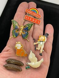 Lot Of Vintage Pins, Heinz Pickles, Enamel Butterfly, Garfield, Miss Piggy, Dove, Etc.  All Nice!