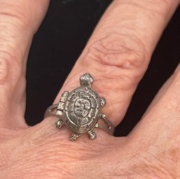 Vintage Sterling Silver Turtle Poison Ring, Hinged Shell, Very Cute, Size 7
