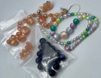 Lot Of Moonglow Early Plastic Beads, Snowhill Auctions, 120 Lots, Closes 2/8 At 8:15 PM ET
