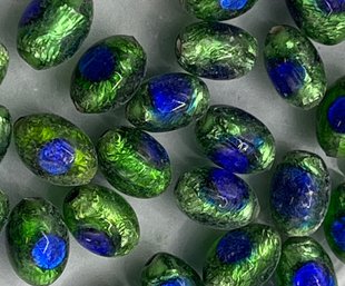 Vintage Glass Foil Beads, Green W Blue Dots, Very Nice! Snowhill Auctions120 Lots, Closes 2/8 At 8:15 PM ET