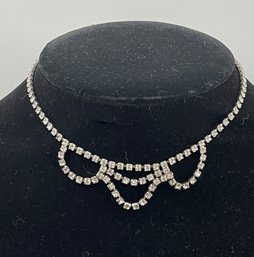 Vintage Silver Tone, Prong Set Glass Rhinestone Choker Necklace, Scallop Design, Sparkly And Pretty! Small.