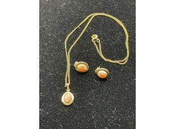 Vintage 12k Gold Filled Angel Skin Coral Cabochon Necklace And Pierced Earring Set.
