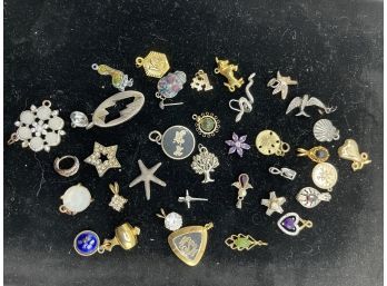 Large Lot Of Vintage To Newer Small Charms, Pendants, Odds And Ends