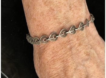 Sterling Silver 925 Vintage Filigree Openwork Link Bracelet, Italy, Beautiful, Heart Shaped 7 Inches Long.