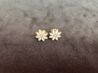 Brass Stud Earrings Enamel Coated Daisy Flower