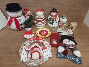 Big Lot Of Snowman Decor, Outdoor Lamp, Wreath, Cookie Jars, Candy Dish, Dish Towel, Candle Holder Cute!