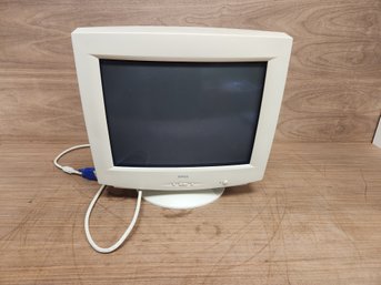 Vintage Dell M780 Computer Monitor And Dust Protector Cover