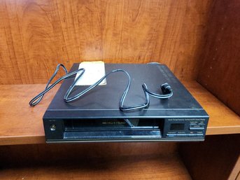 GENERAL ELECTRIC GE VG-7720 4 HEAD VHS RECORDER VCR W/ Remote In GE Box! Rare!