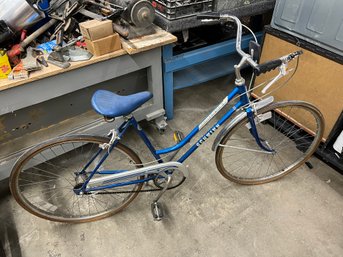 Schwann Collegiate Vintage Bicycle Bike