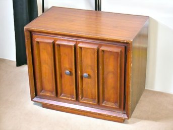 Beautiful MCM End Table Or Nightstand