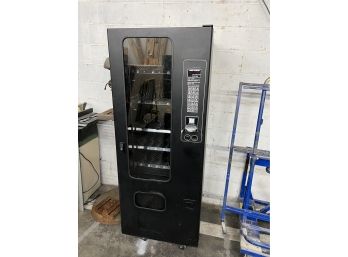 Snack Machine Coin-Op Vending Machine