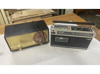 Vintage Radios Casette Plaer
