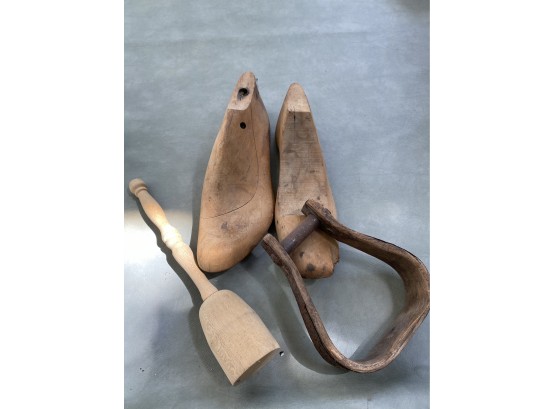 Antique Shoe Forms / Stirrup