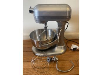 Kitchen Aid Professional 5 Plus Stand Mixer With Attachments